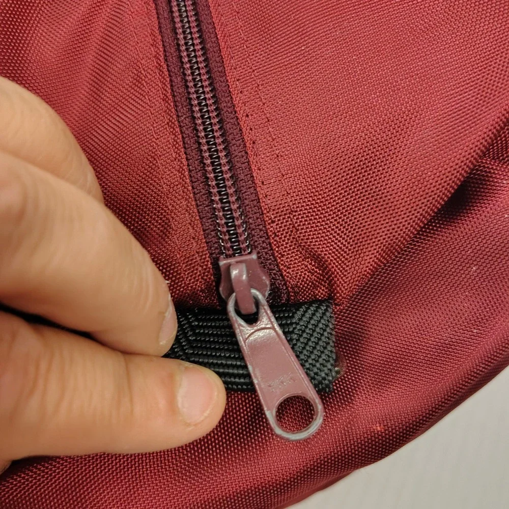 Vintage 90's Sasson Burgundy Red Nylon Duffle Bag Gym Travel Weekend Bag YKK Zip